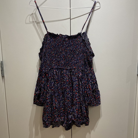 Urban Outfitters off the shoulder Floral Romper - Picture 2 of 8